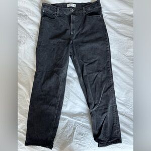 Abercrombie - The Mom High Rise Jean